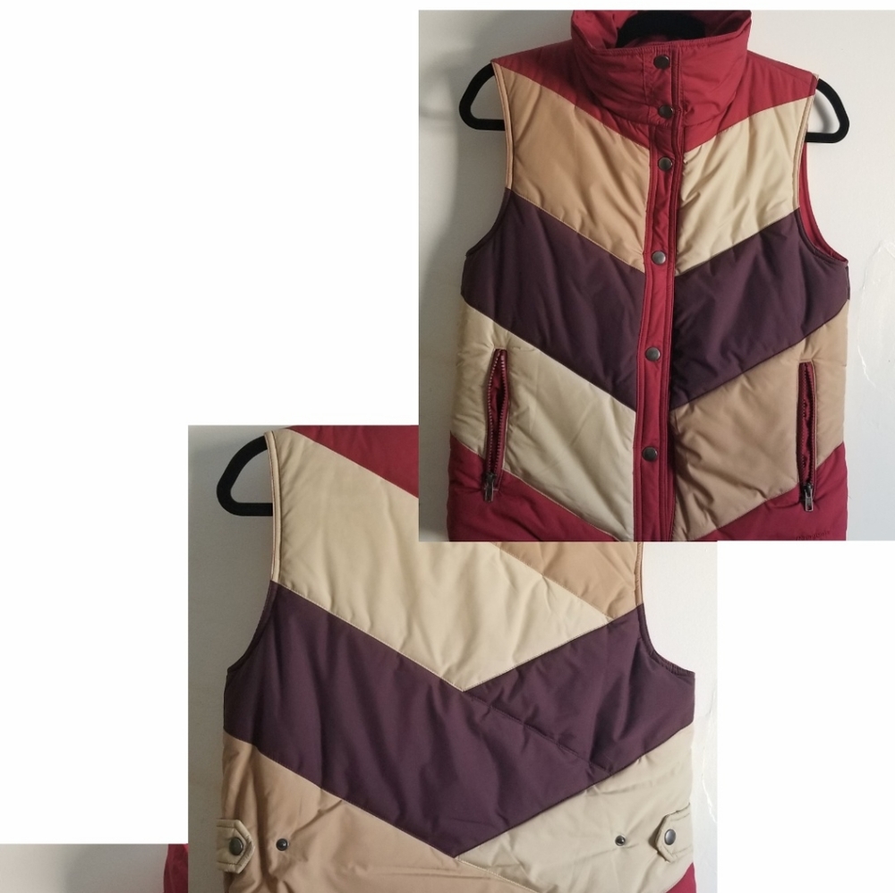 COPY - Patagonia Reversible Mirror Lake Vest, Red…